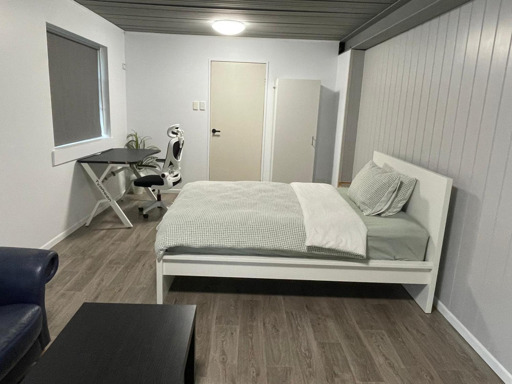 Spacious Studio Unit Rochedale South Bagian luar foto