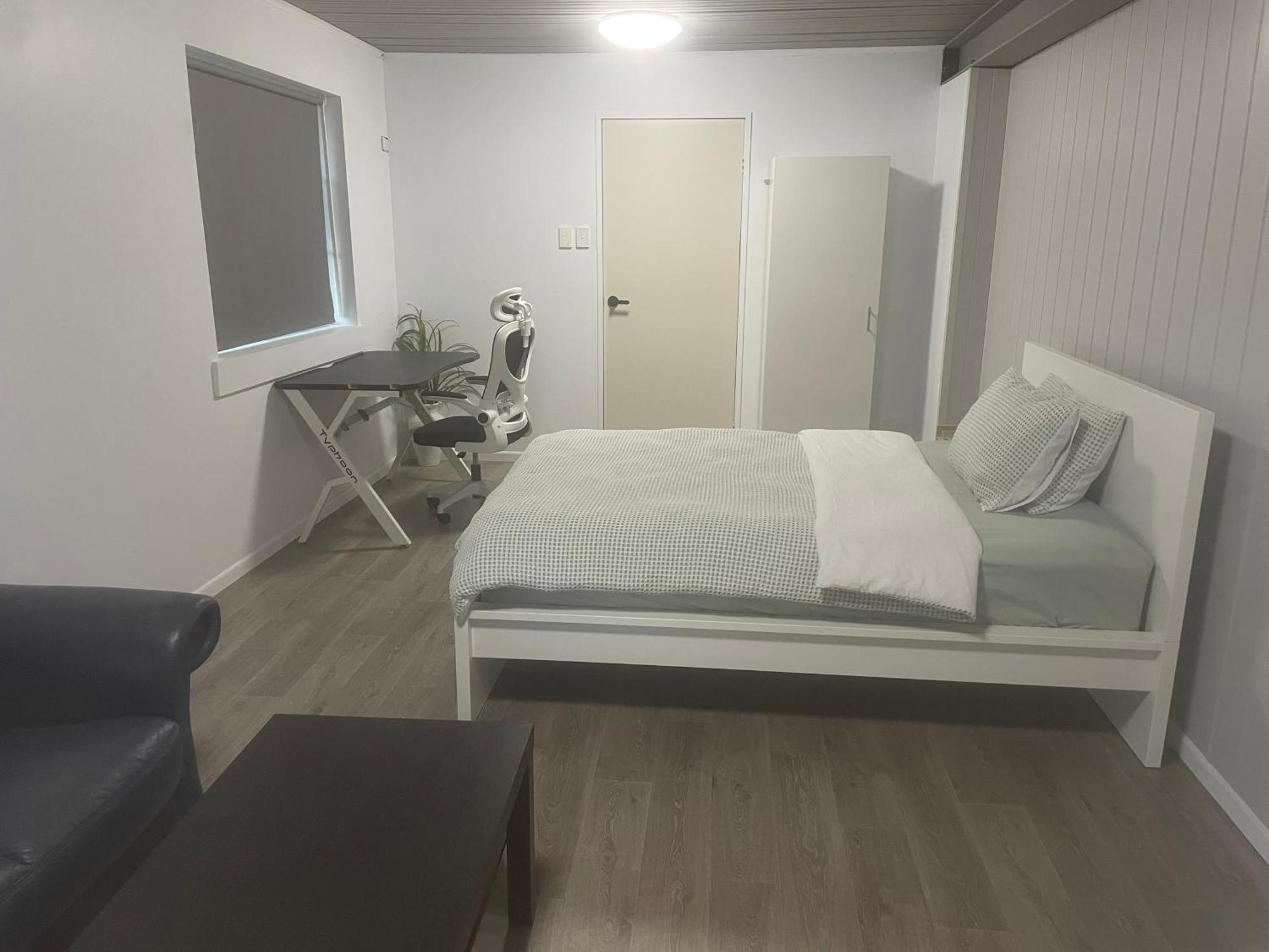 Spacious Studio Unit Rochedale South Bagian luar foto