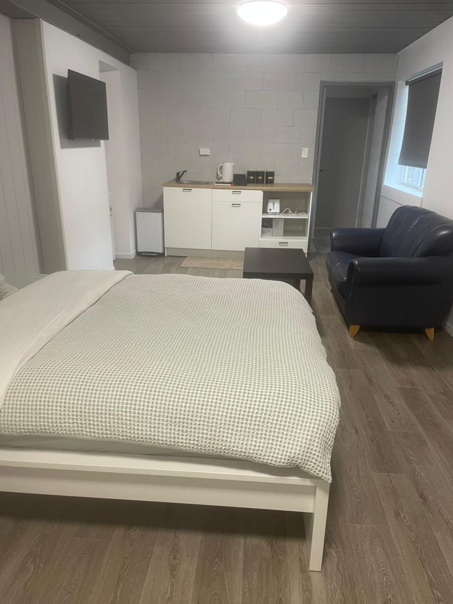Spacious Studio Unit Rochedale South Bagian luar foto